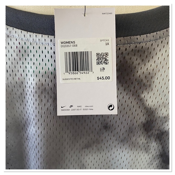 Nike Women’s Plus Size Sportwear Icon Clash Mesh Crop Top 1X - Picture 3 of 6